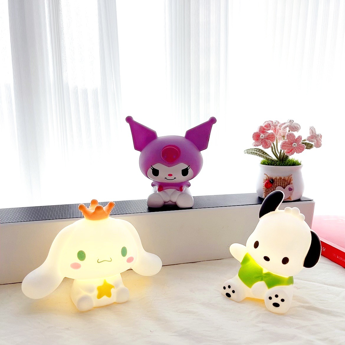 Children's night light for kindergarten