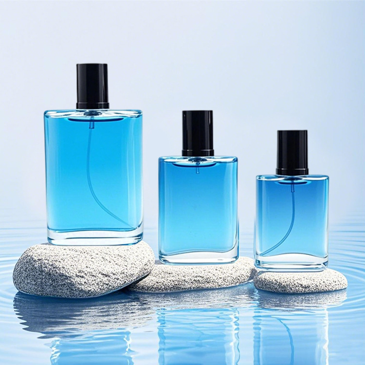 批发30ml香水分装瓶50ml扁形透明玻璃喷雾瓶便携小样旅行分装瓶子