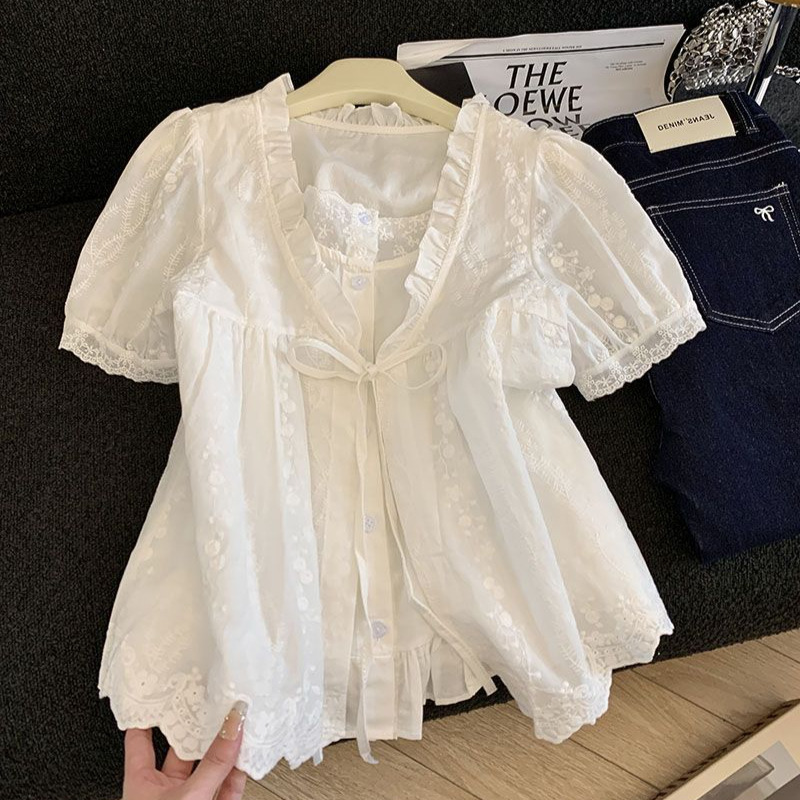 White Lace Ruffle Short-Sleeve Women's Blouse with a Unique Design, Babydoll Style, Tummy-Concealing, New Summer Model White Lace Ruffle Short-Sleeve Women's Blouse with a Unique Design, Babydoll Style, Tummy-Concealing, New Summer Model