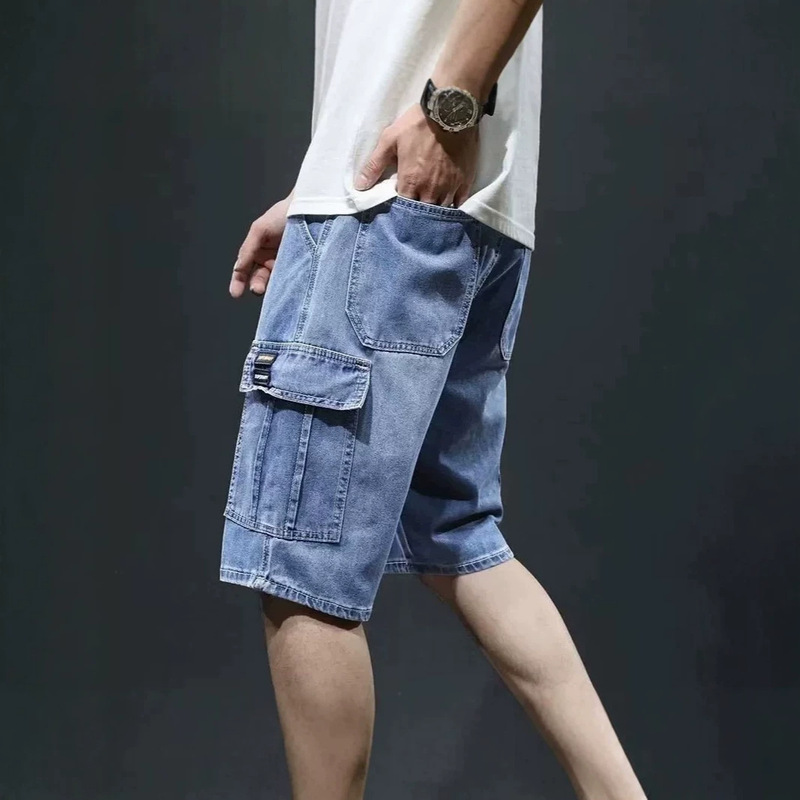 Multi-pocket workwear style denim shorts for men, trendy and stylish, loose straight fit, versatile, washed, durable, casual knee-length shorts Multi-pocket workwear style denim shorts for men, trendy and stylish, loose straight fit, versatile, washed, durable, casual knee-length shorts