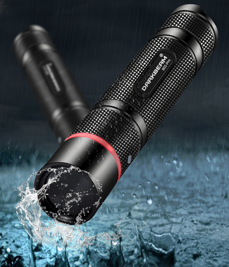 High-power Woods' purple flashlight 365nm UV identification tobacco and wine anti-counterfeiting fluorescent agent cat ringworm detection lamp