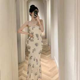 2025气质优雅名媛印花吊带鱼尾连衣裙时尚超美收腰打底内搭礼服女