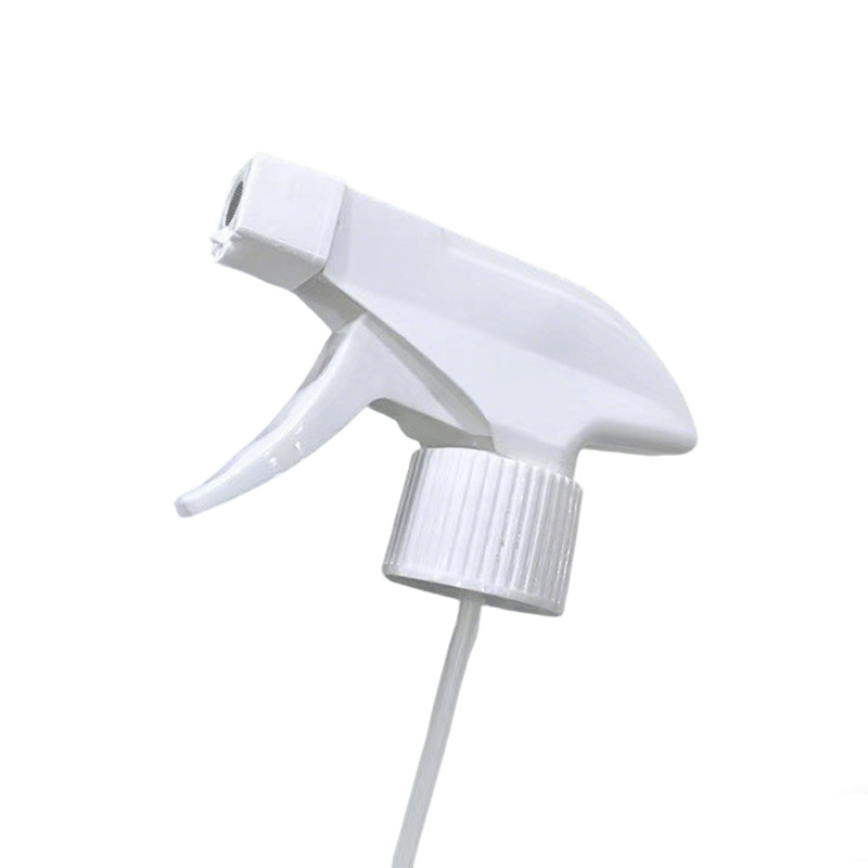 Square gun spray nozzle