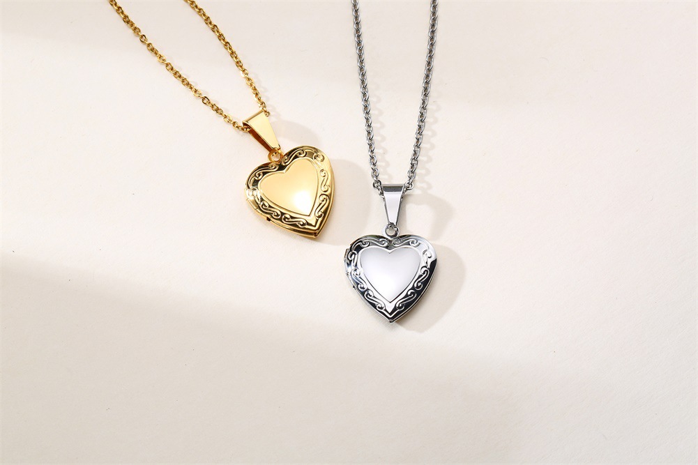 6g Weight 0.03µm Gold Plating Thickness Electroplated Gold Plating Process 18K Real Gold Plated Plating Material 201 Stainless Steel Pendant Material Necklace Classification 201 Stainless Steel Chain Material Paperclip Chain, cable chain Chain Type 1 Piece Quantity Daily Occasion 201 Stainless Steel Material Heart Shape Pattern Women's Gender Simple Style Style Inlay Craft Wholesale Jewelry Simple Style Heart Shape 201 Stainless Steel 304 Stainless Steel 316 Stainless Steel Zircon Inlay Locket Necklace 22