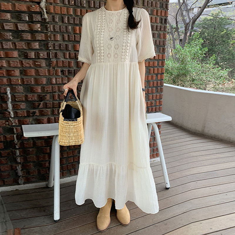 Summer elegant lace design long dress with a round collar