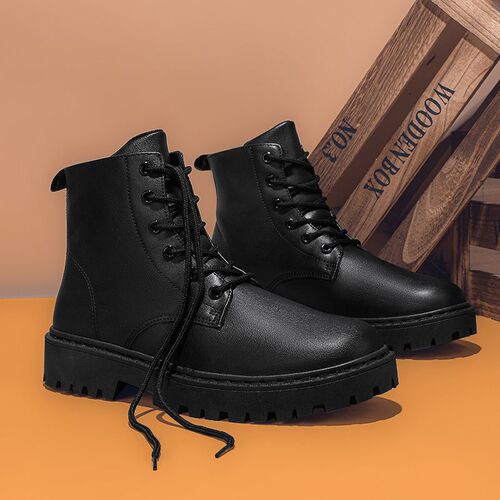 Bestselling Men's Winter Martin Boots, High-Top with Fleece Lining and Thick Insulation, Warm Retro Leather Shoes, Black Heightening Leather Boots