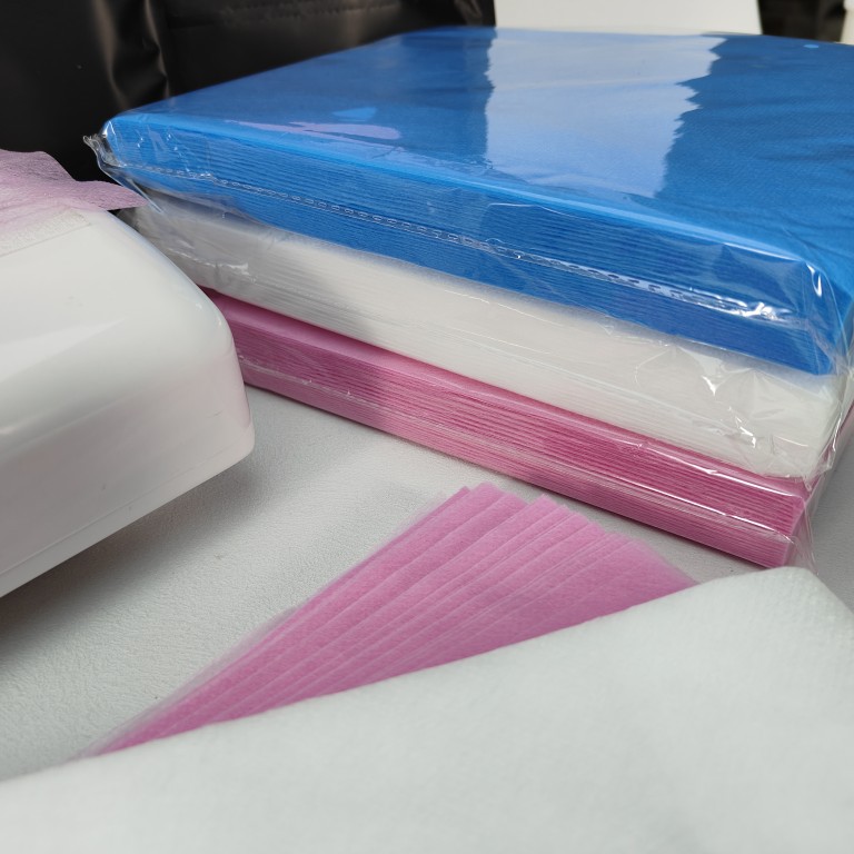 Las almohadillas de algodón para limpieza de manicura no son fáciles de perder el cabello. Toallita mágica para limpiar la boca de la botella de pegamento transfronterizo. Almohadillas de algodón para manicura de tres piezas.