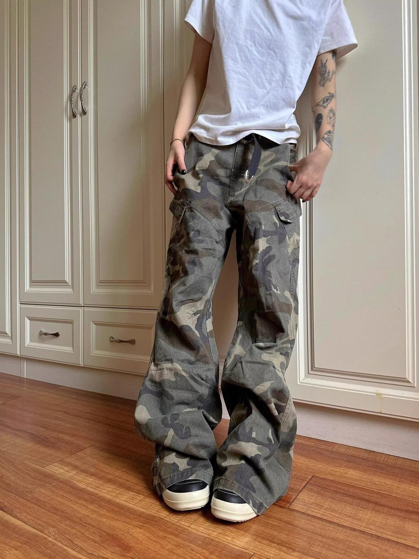 Washed Vintage Camouflage Jeans For Men, American High Street Style, Loose Straight Leg, Wide-Leg Cargo Pants With A_voghion.com