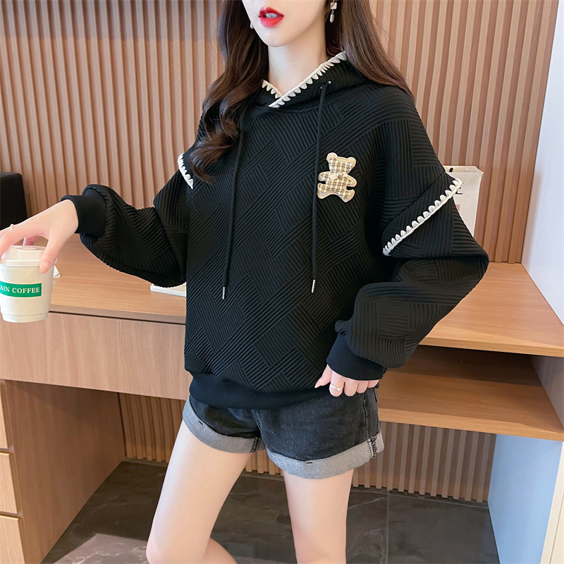Stitching sweater women's foreign trade mid-length thin early autumn Korean style embroidered small shell sweater women's hooded fashion Stitching sweater women's foreign trade mid-length thin early autumn Korean style embroidered small shell sweater women's hooded fashion