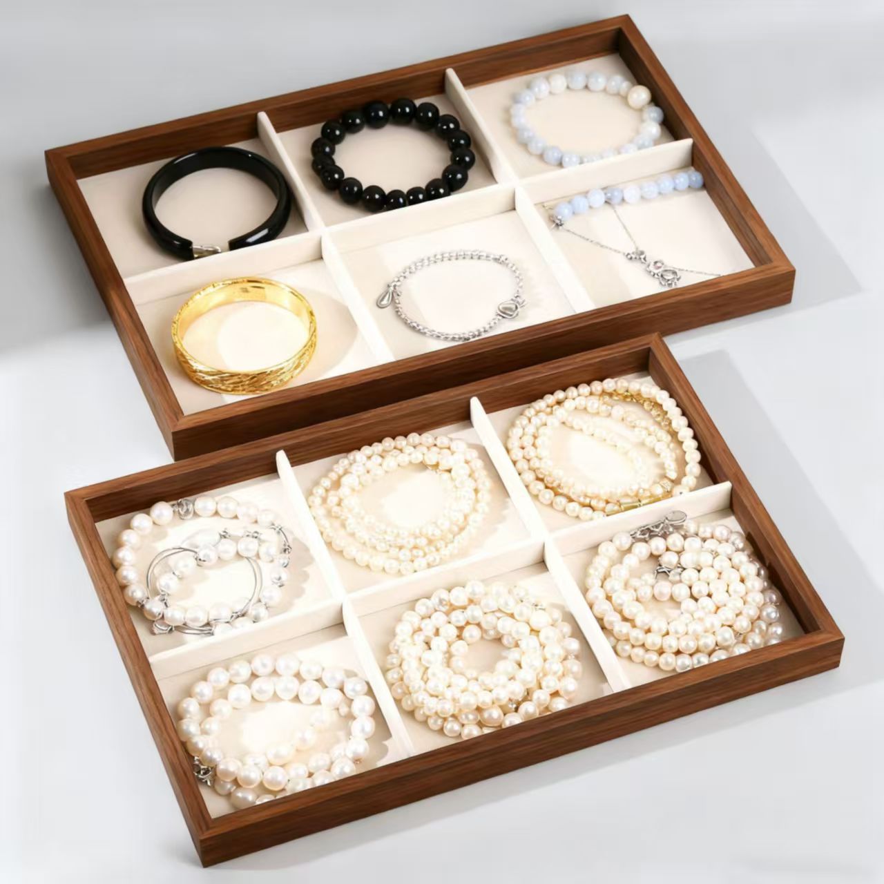 El disco de joyería mira la bandeja del anillo, la pulsera de la bandeja muestra la pulsera de la pulsera, la joyería, la pulsera, la Caja de joyería.