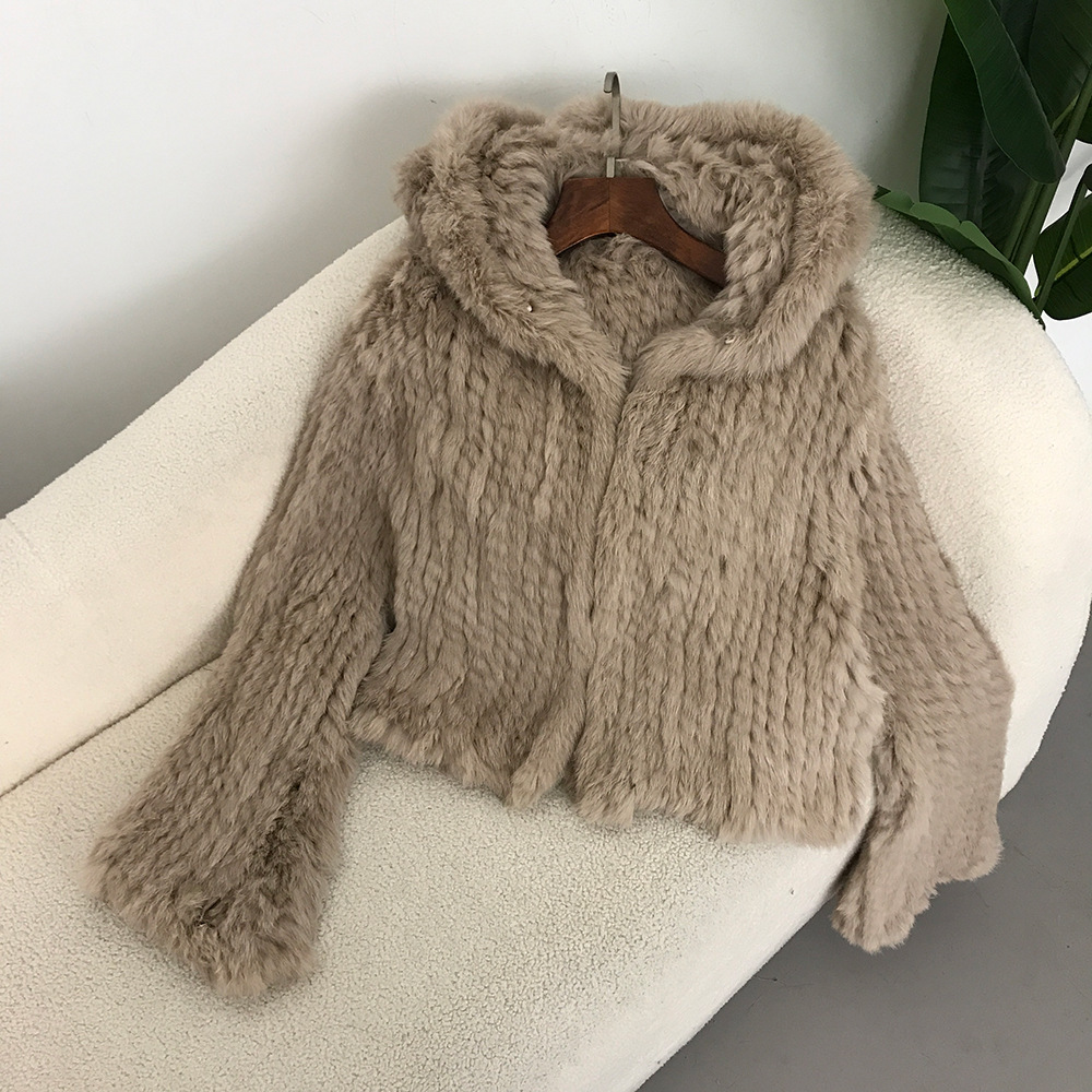 Abbigliamento da donna Nuovo autunno e inverno Criptato ispessito fatto a mano a doppia faccia tessuto con cappuccio corto in pelliccia di coniglio per le donne stile giovane_voghion.com