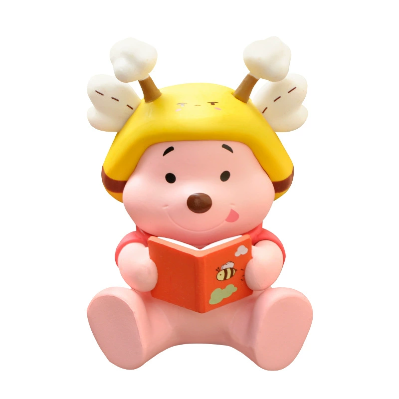 Кубок-сюрприз с фигуркой Медведя — стильная игрушка-аксессуар и коллекционная модель, 13×9×8 см, 6 стилей