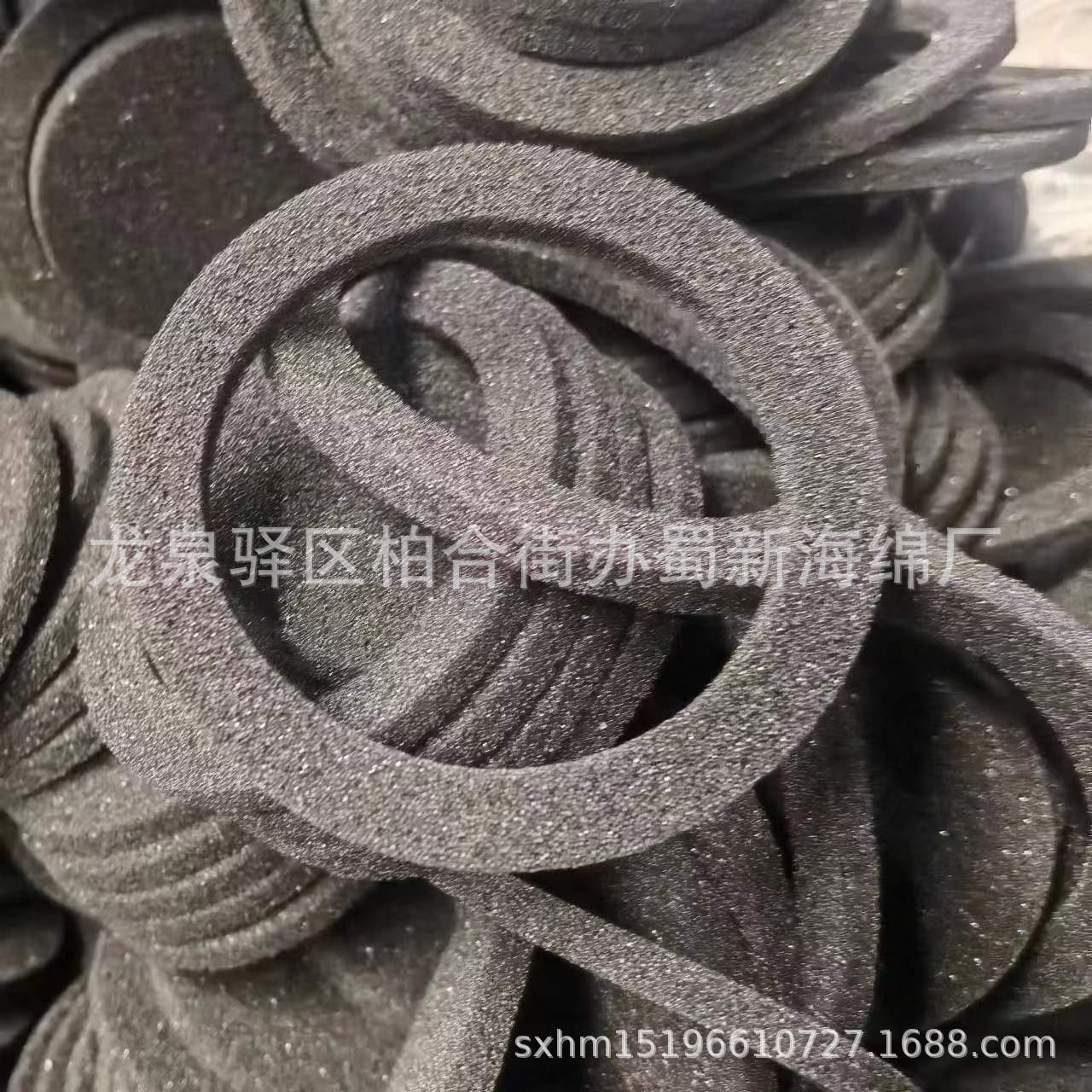 厂家供应黑色高密度海绵/手撕小方格海绵/玻璃器皿缓冲海绵