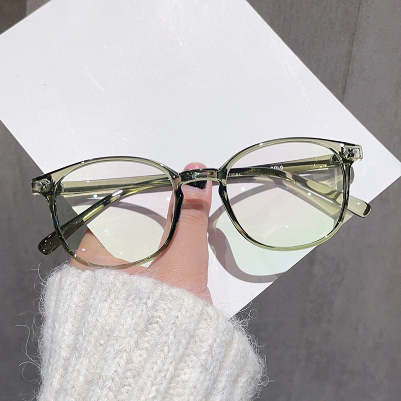 Brand fashionable glasses