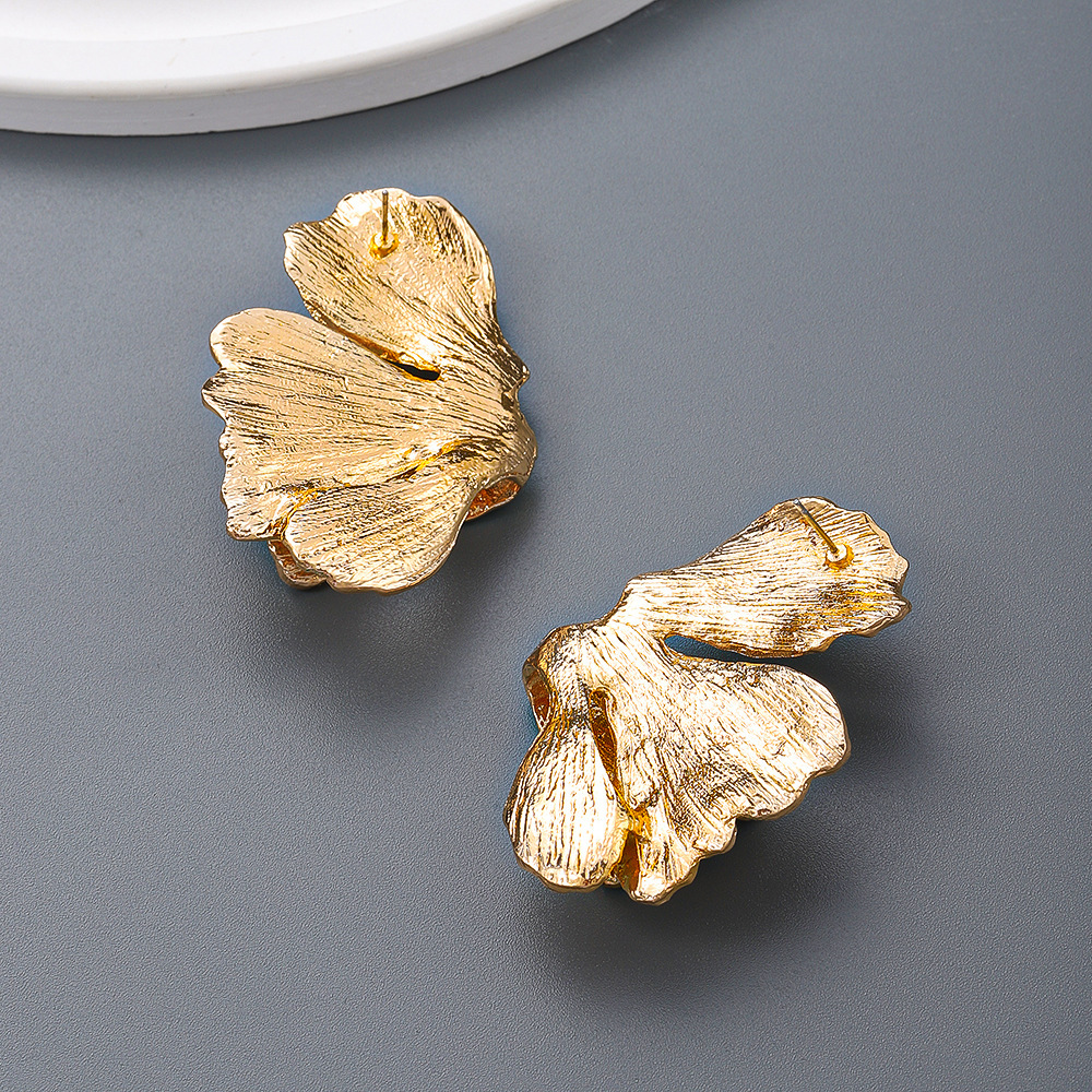 Gingko Biloba earrings close-up