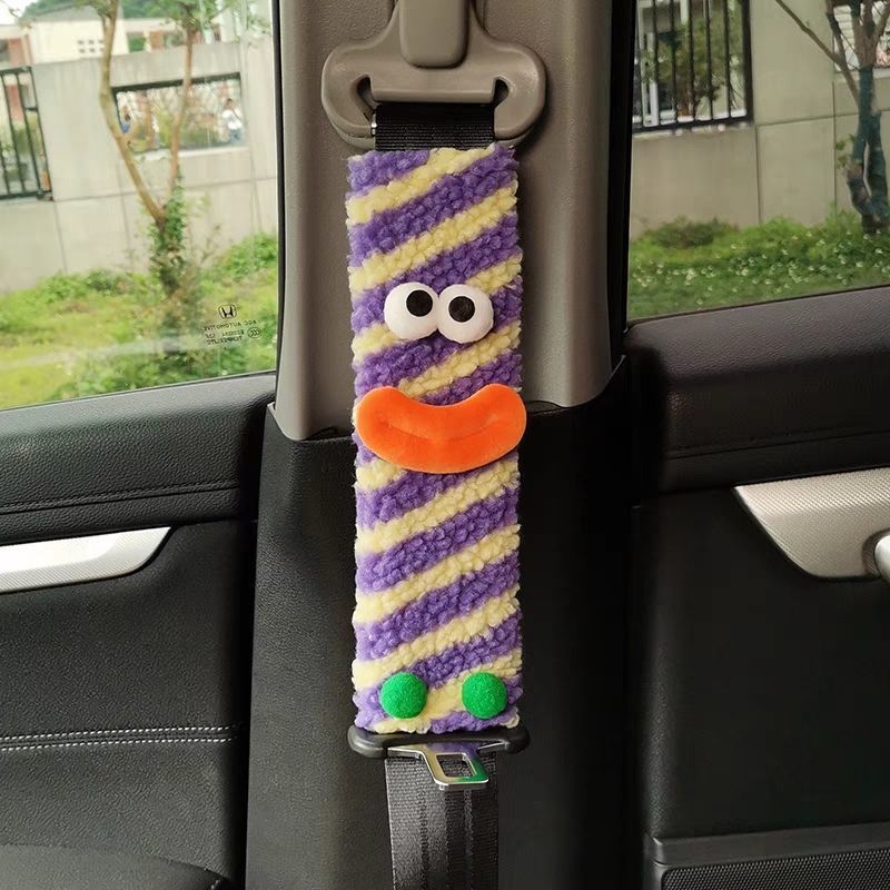 Dopamine Plush Striped Shoulder Strap Safety Belt Shoulder Cover for Girls Car Interior Decoration to Prevent Strangulation