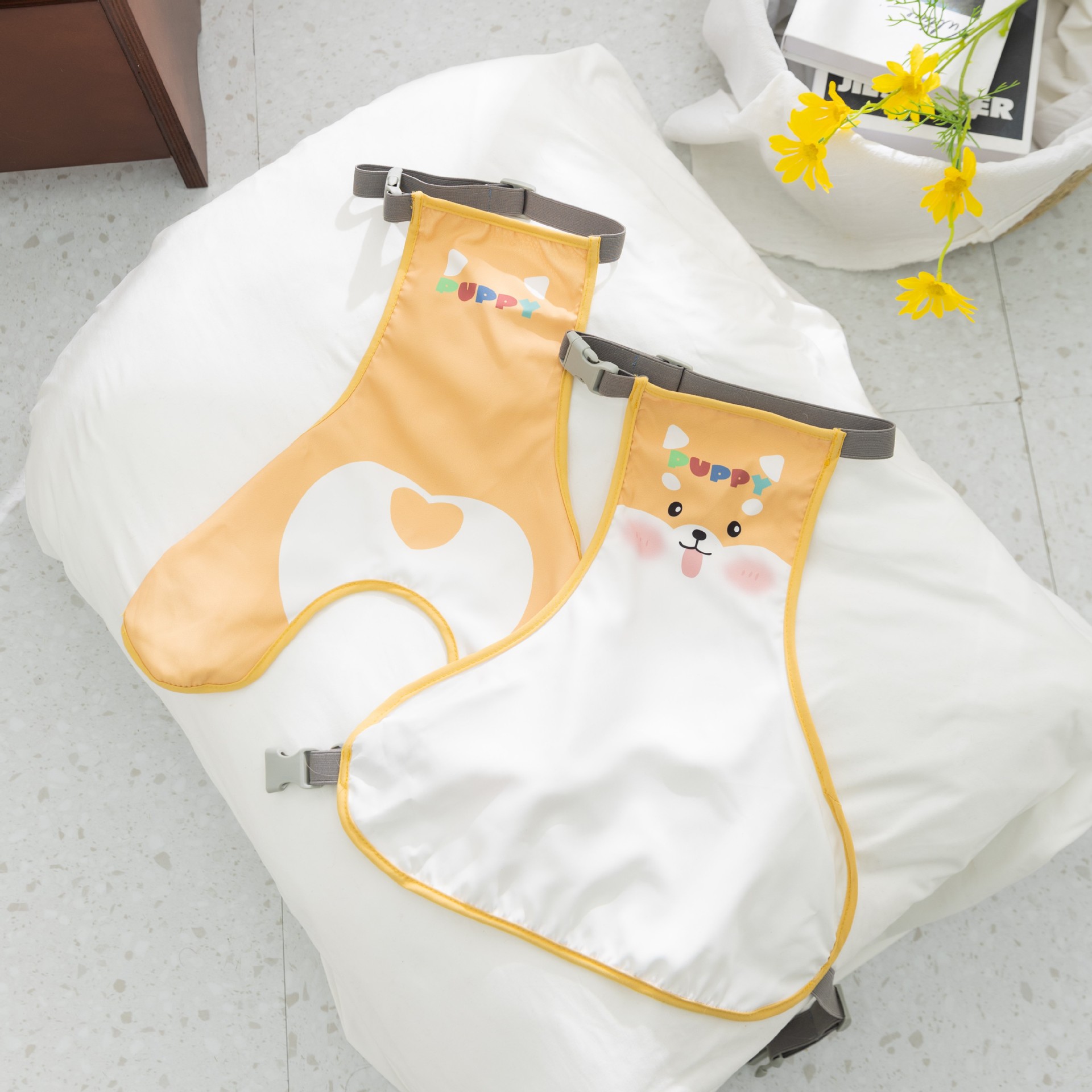 Nuevos dibujos animados Kocky impermeable estómago impresa bolsa de perros pequeños y medianos mascotas cuatro estaciones general perro estómago ropa al por mayor