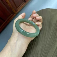 Jiyutang Синьцзян Hetian Jade Изысканный Hetian Jade и синий браслет темно-синий Синьцзян и деликатная структура материала