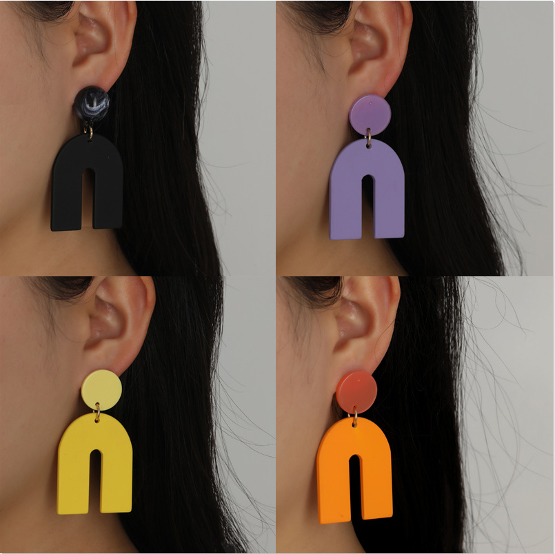 Simple Style Geometric No Inlaid Earrings display picture 1