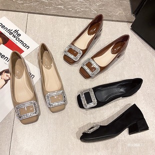 ��ЬŮ2025�괺���¿ʽ���^�ָ�ˮ荷��ۜ\���е͸�����ЬưЬ