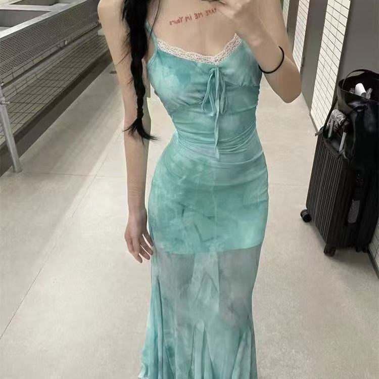 2025 Summer French Style Fresh Dye Mesh Stitching Long Skirt with Sling Strap Waisted Slim-fit Hot Girl Fishtail Skirt