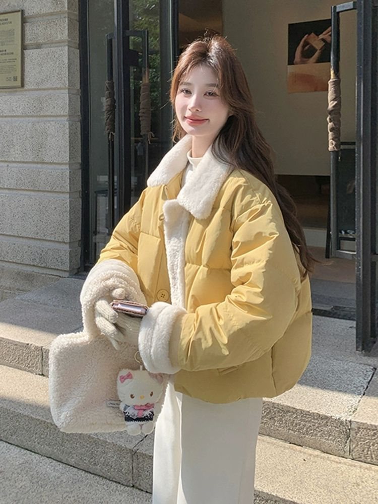 奶呼呼黄色羊羔毛领短款羽绒服女冬季2026新款独特超好看流行爆款