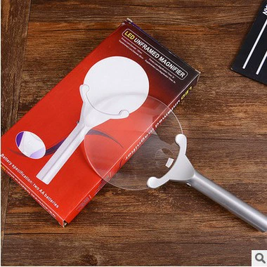 130 мм портативное пластиковое увеличительное стекло с подсветкой для чтения 2B-10