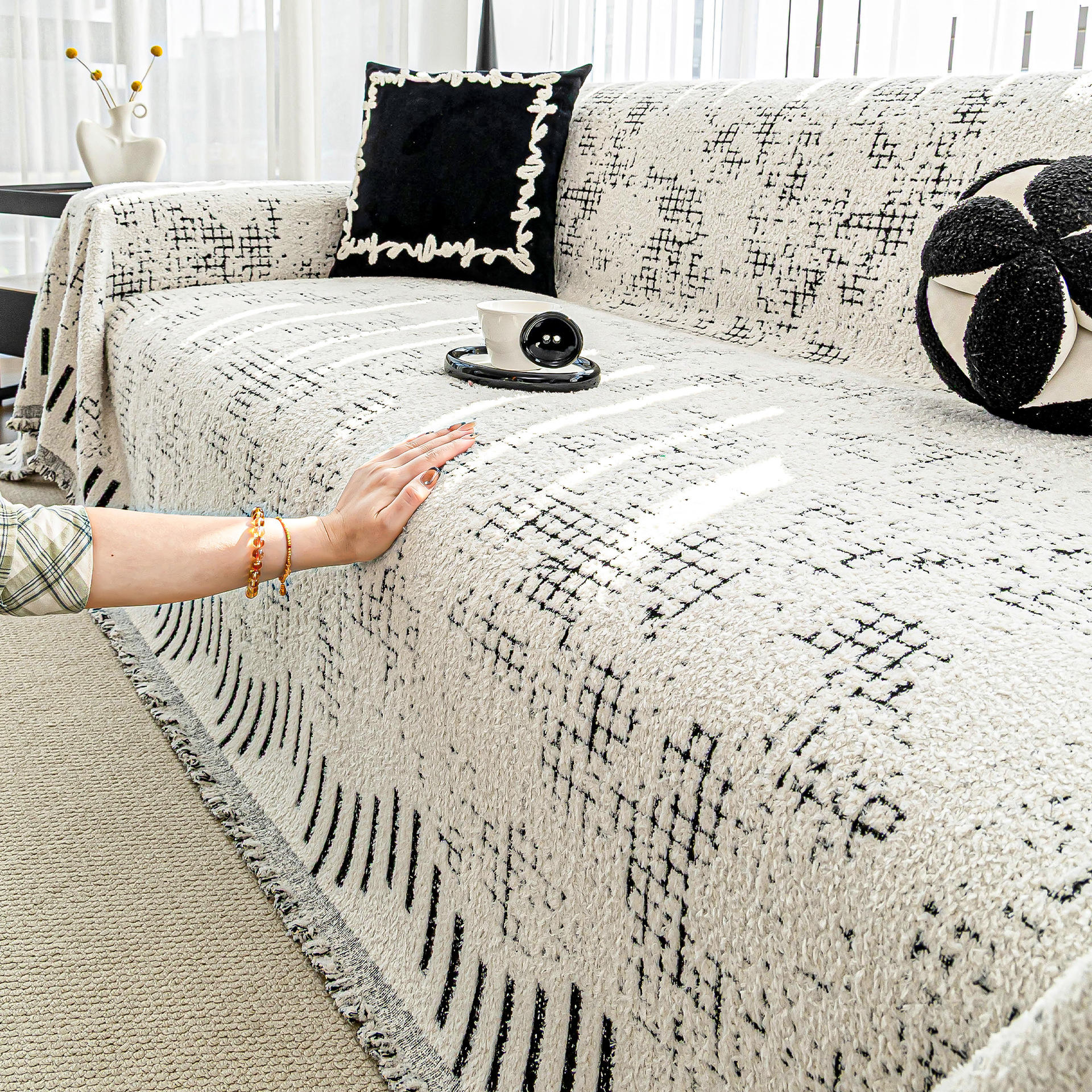 Invierno de peluche sofá cubierta de tela todo incluido, espesado antideslizante, una cubierta de sofá de cubierta completa, invierno de manta cojín