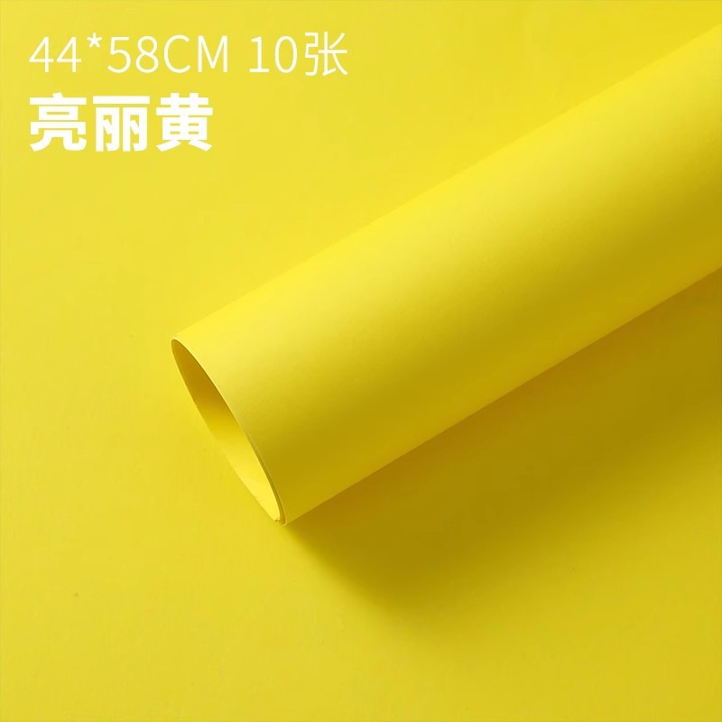 10 hojas de amarillo brillante; un paquete