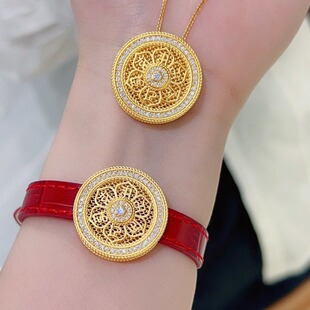 18K Gold Eight-Treasure Compass Pendant Au750 Colored Gold Dual-Use Compass Fashion Light Luxury Versatile Model Water Shell Gold