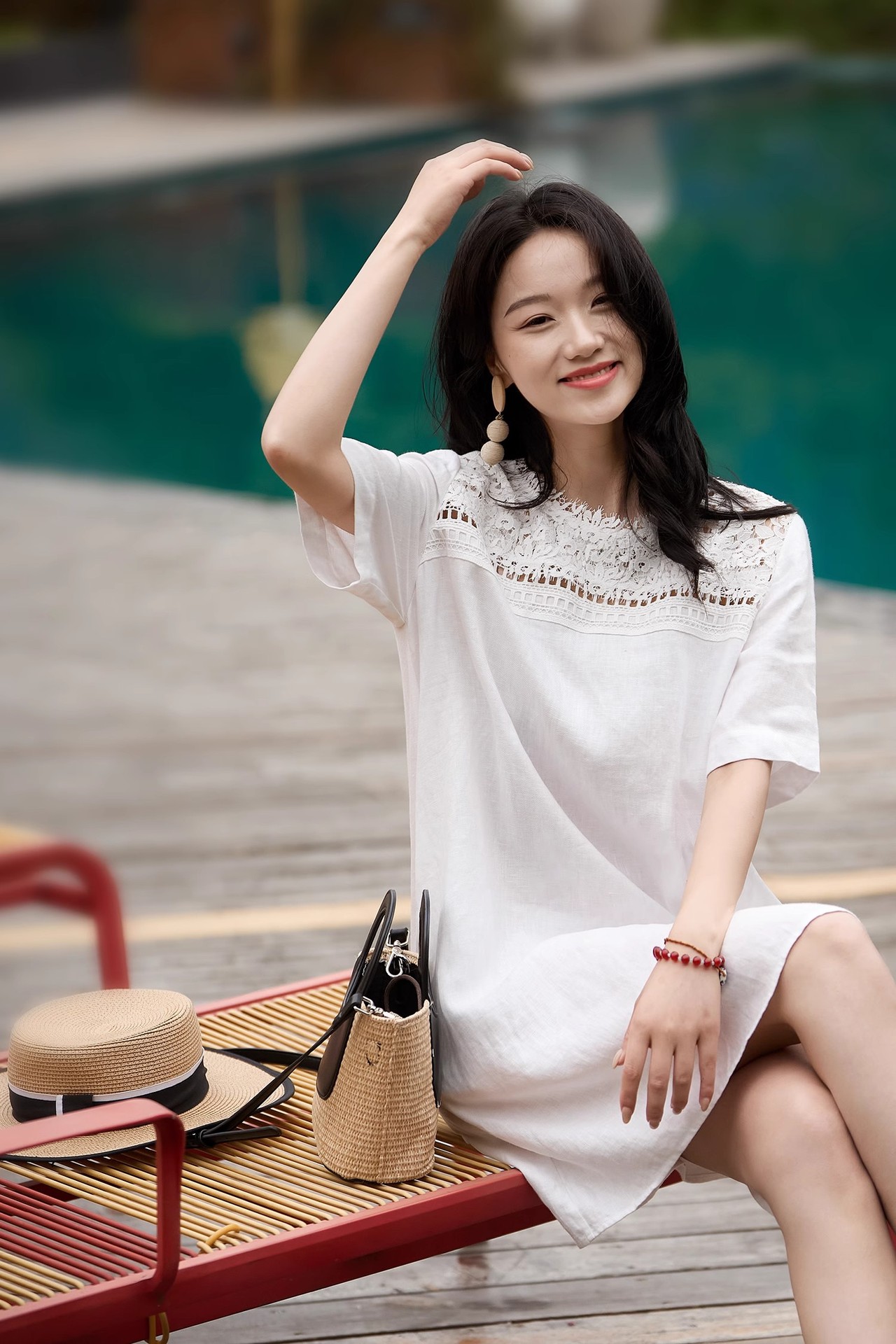 Váy linen trắng dáng suông cổ tròn đa năng — trắng chi tiết 1