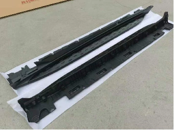 Dekorativ pedal başlıqları – EQC350 Side GLB220 - 16-18-mercedes-benz-glc-original-painted-black-pedals-short-axle