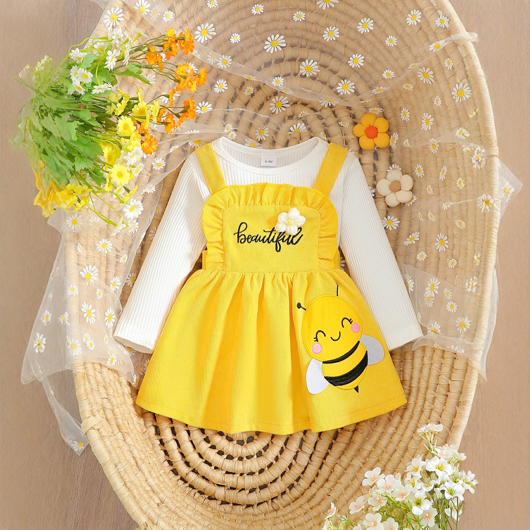 106059819@qq.com Robe à bretelles en velours côtelé avec une adorable petite abeille pour filles_voghion.com