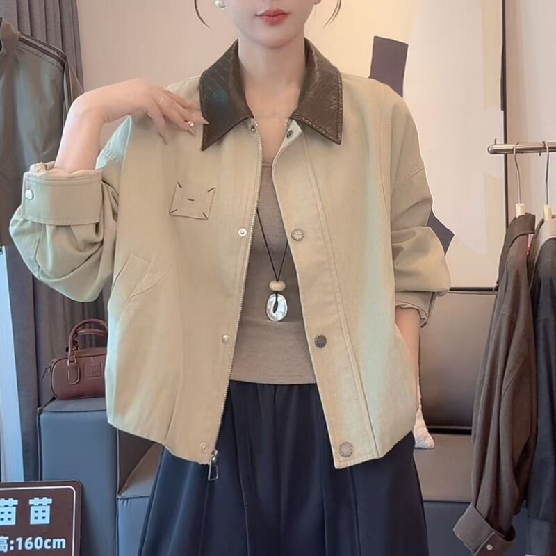2026 Spring and Autumn New Collection: Petite Korean-Style Color-Block Turn-Down Collar Versatile Short Fashion Jacket for Women, Retro Top
