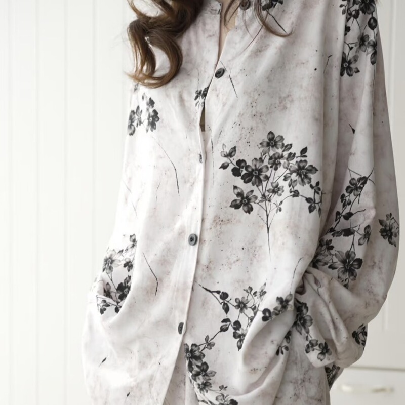 Retro Printed Cotton Silk Pajama Set, Thin and Loose-Fitting Home Wear for Spring and Summer Retro Printed Cotton Silk Pajama Set, Thin and Loose-Fitting Home Wear for Spring and Summer