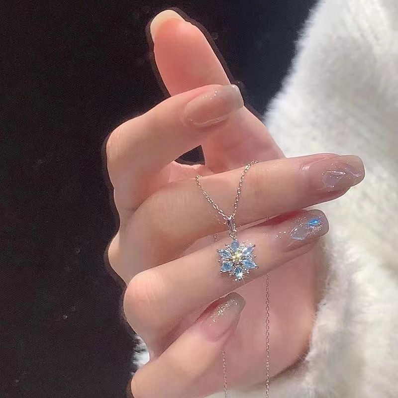 Glitzernde Schneeflocken Halskette Für Damen In Hellblau Luxus_voghion.com