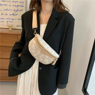 刺绣帆布小包包2025春夏新款大容量小花气质斜挎包胸包时尚腰包女