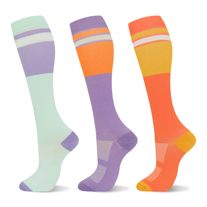 Calcetines de compresión transfronterizos Calcetines de pantorrilla Calcetines elásticos Deportes Ciclismo Correr Calcetines de yoga Calcetines de compresión de tubo largo para hombre Spot para mujer