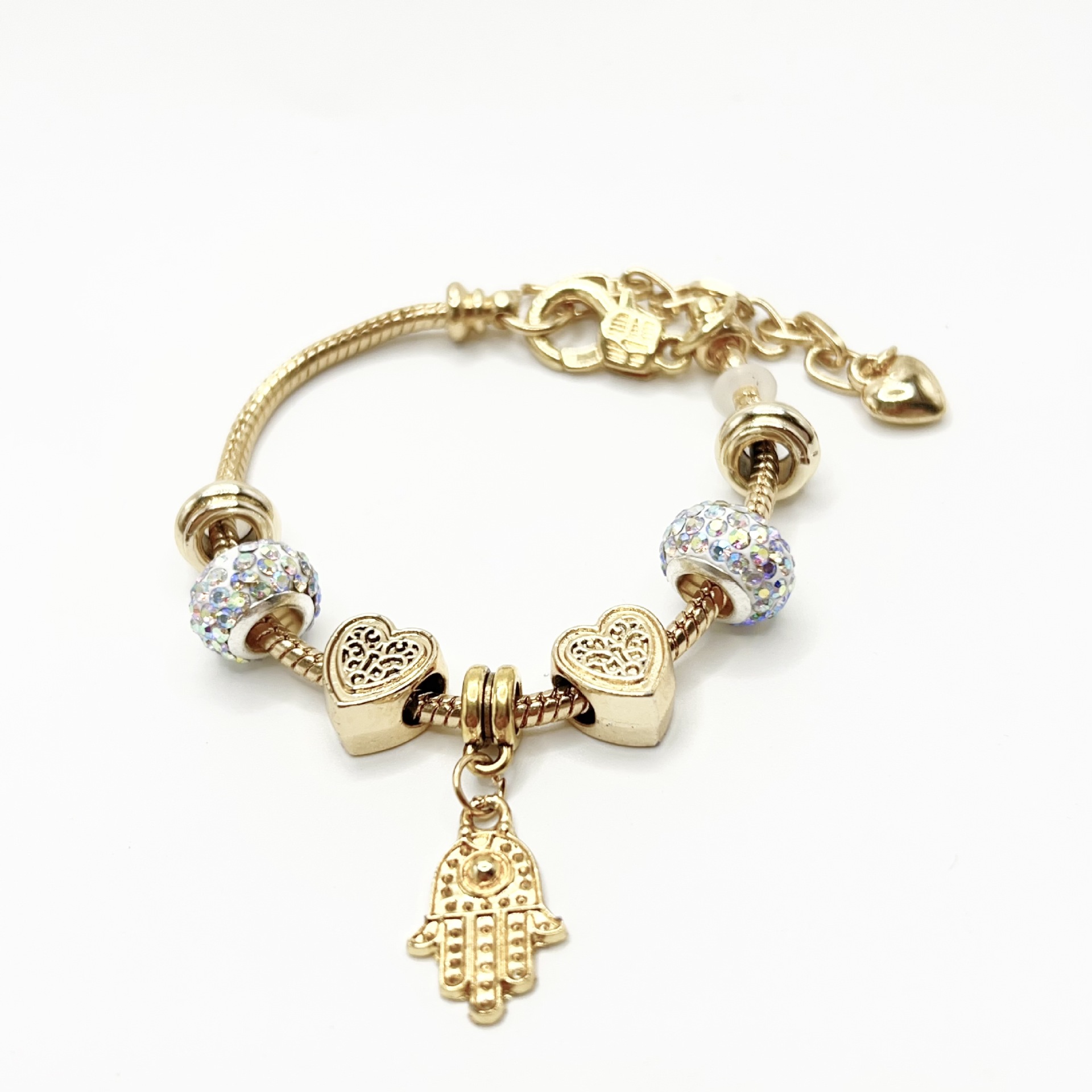 春夏の新型の小清新で甘い少女風のストライプの花の愛の蝶の数珠のブレスレットの透かし彫りのダイヤモンドの手の串