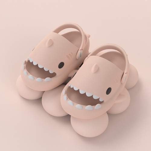 Cross-border shark-shaped children's stepping sensation hole-toe shoes  summer new children's EVA light sole beach shoes for women and men