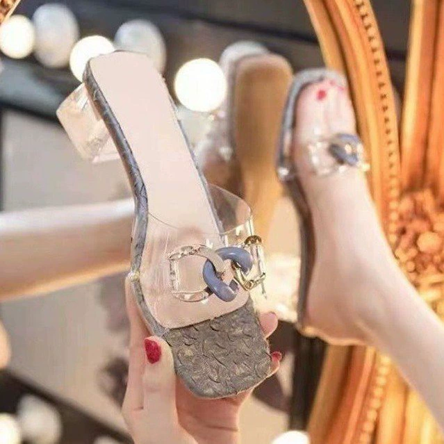 Модные женские летние босоножки на устойчивом каблуке 2025 года, суперпопулярные, в стиле феи, с открытым носком и прозрачными высокими каблуками.