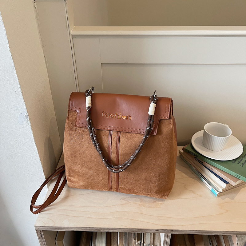 2026 bolso de cadena de verano de gran capacidad alta sensación de moda versátil mochila mochila casual bolso de lujo ligero