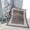 Chain khaki