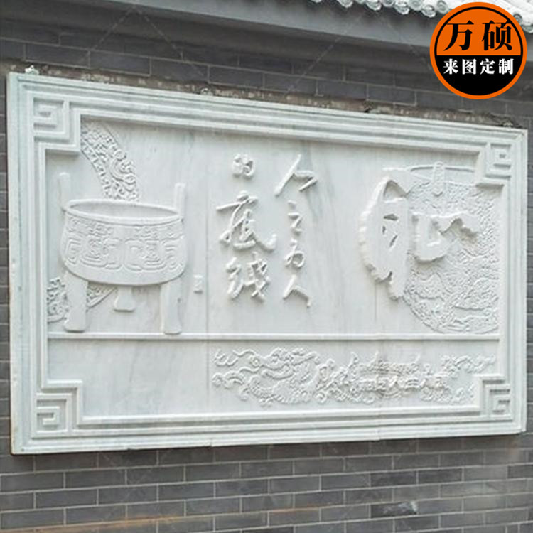 玻璃钢雕塑在现代景观设计中的魅力绽放