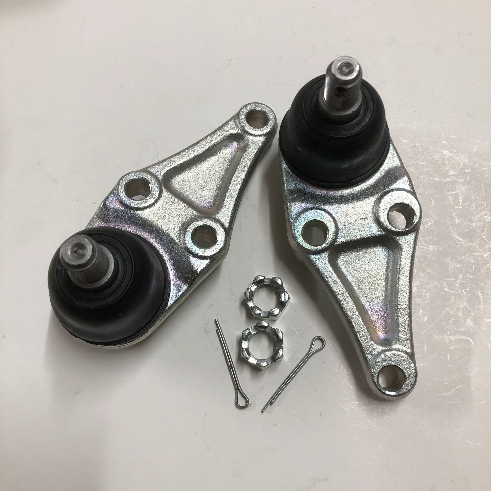 For MR508 130 411A 072 411 A073 SB7845 V73 L 200 Pa Jero rear ball head