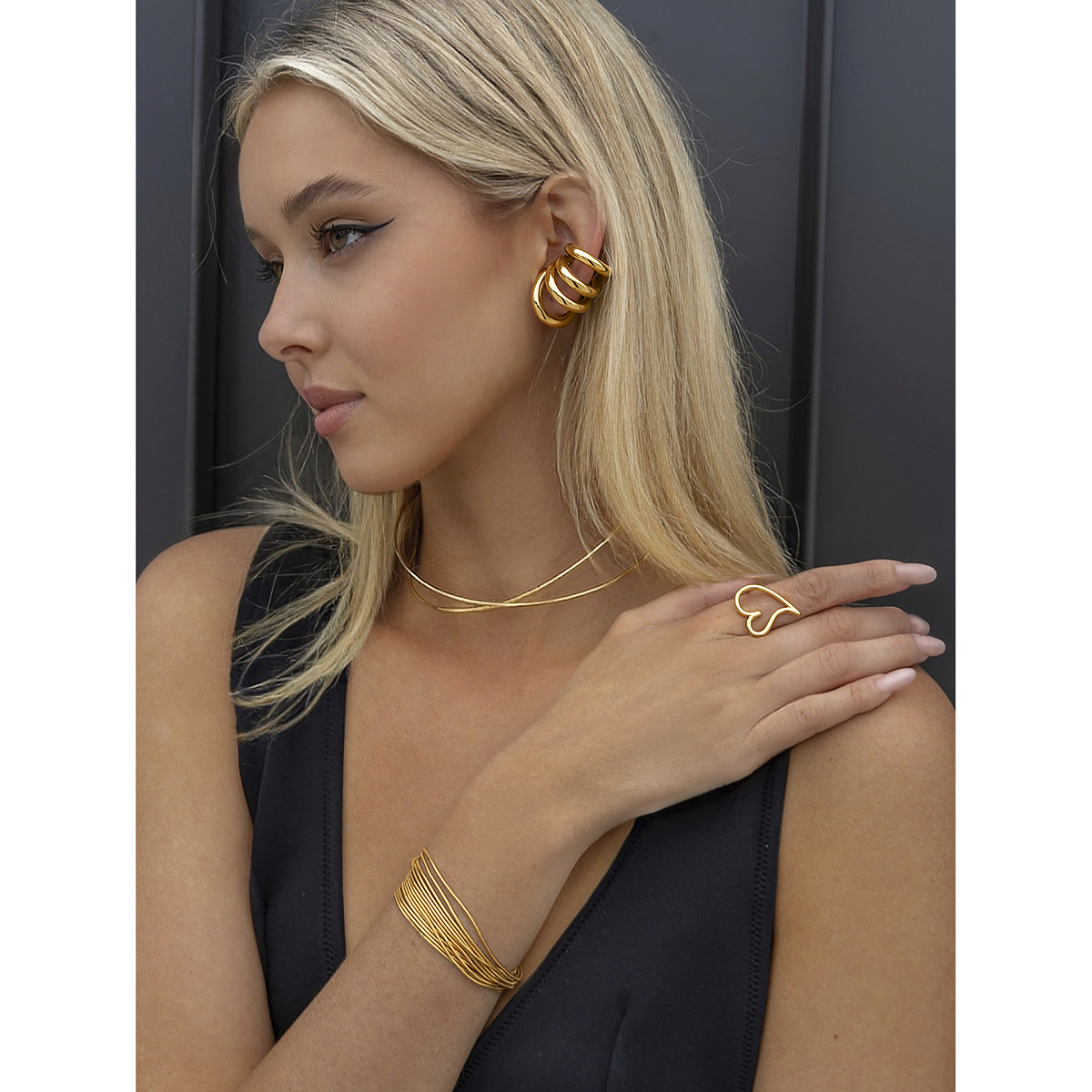 18k oro acero inoxidable línea simple cruzada brazalete de apertura mujer nicho único diseño de línea collar de acero titanio