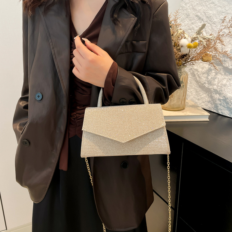 Bolso cuadrado pequeño de diamantes de moda para mujer 2024 otoño nuevo estilo ins cena de moda bandolera bandolera casual de nicho