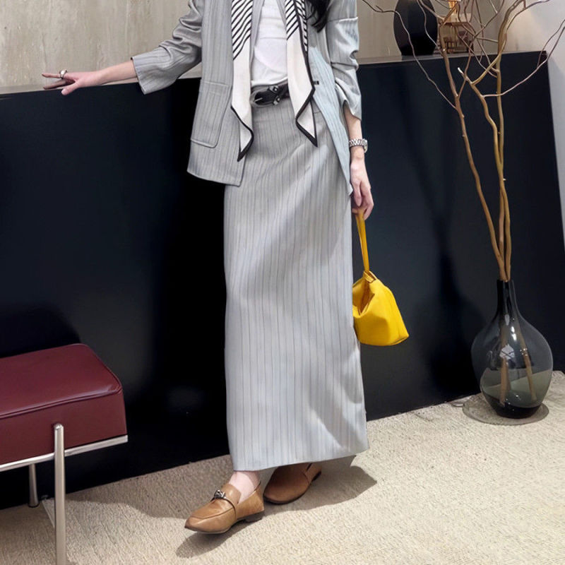韩系气质灰色条纹西装套装女2025新款秋西服外套直筒半身裙两件套|undefined