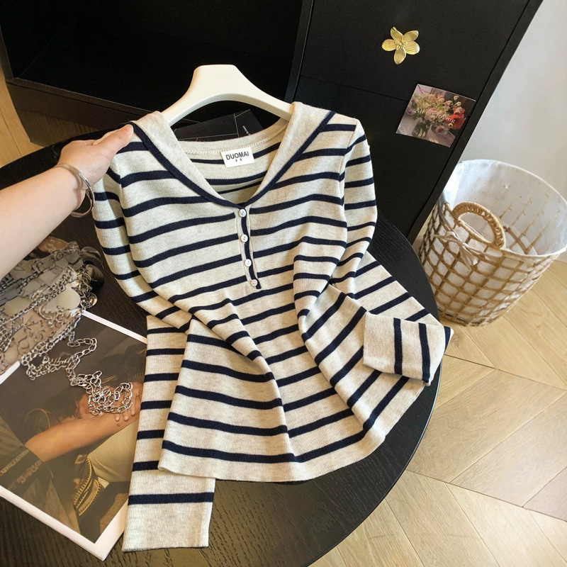 Korean-style striped navy collar knitted long-sleeve T-shirt for women, 2026 autumn, extremely stylish and unique top