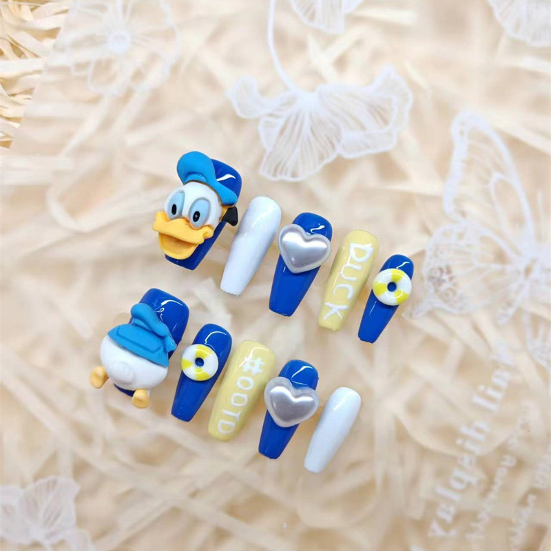 Pure handmade wearing nail cartoon cute Mickey Donald Duck love handmade nail art finished patch high sense